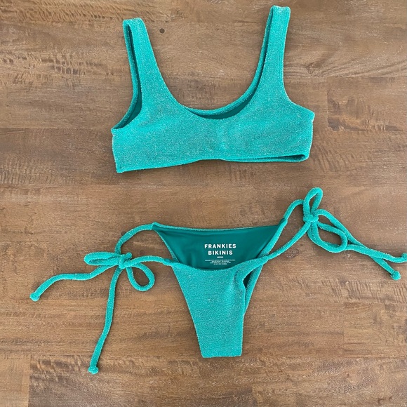 FRANKIES BIKINIS Set Connor Top & Mackenzie Bottom Terry Lurex Mistletoe Green - Picture 4 of 6